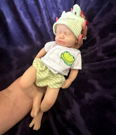 Silicone Baby Doll Full Body Reborn Preemie 12" 2.6lbs Platinum Silicone Dolls Realistic Real Lifelike Weighted Babies Ecoflex Bathtub Baby